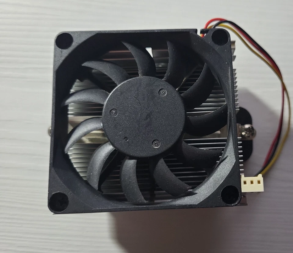 Intel kompatibler CPU Kühler Alu 3-Pin T&T 7015HH12C, Tyco Mounting, Sockel 775