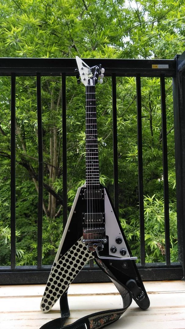 DEAN Michael Schenker Retro Flying V modified product from Japan