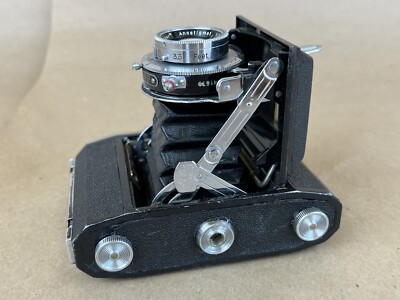 Waltax Okako Vintage Japanese Folding Camera W/ 7.5cm 3.5