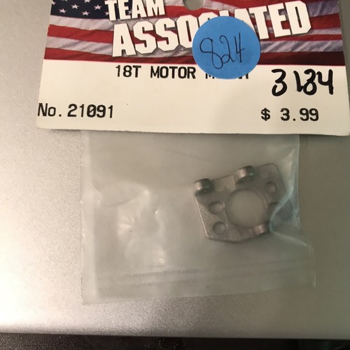 Team Associated 21091 Motor Mount RC18T MT T B Rival RC18R Niteline RC18 - Picture 2 of 2