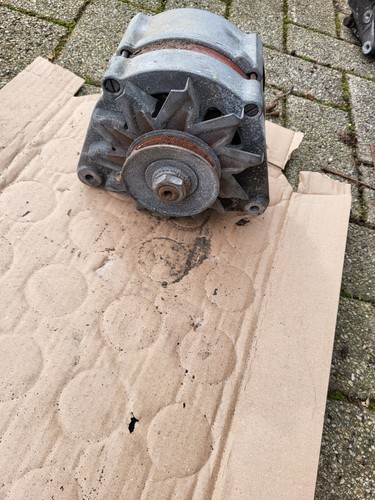 BMW E30 Lichtmaschine 325i 320 Bosch 90A