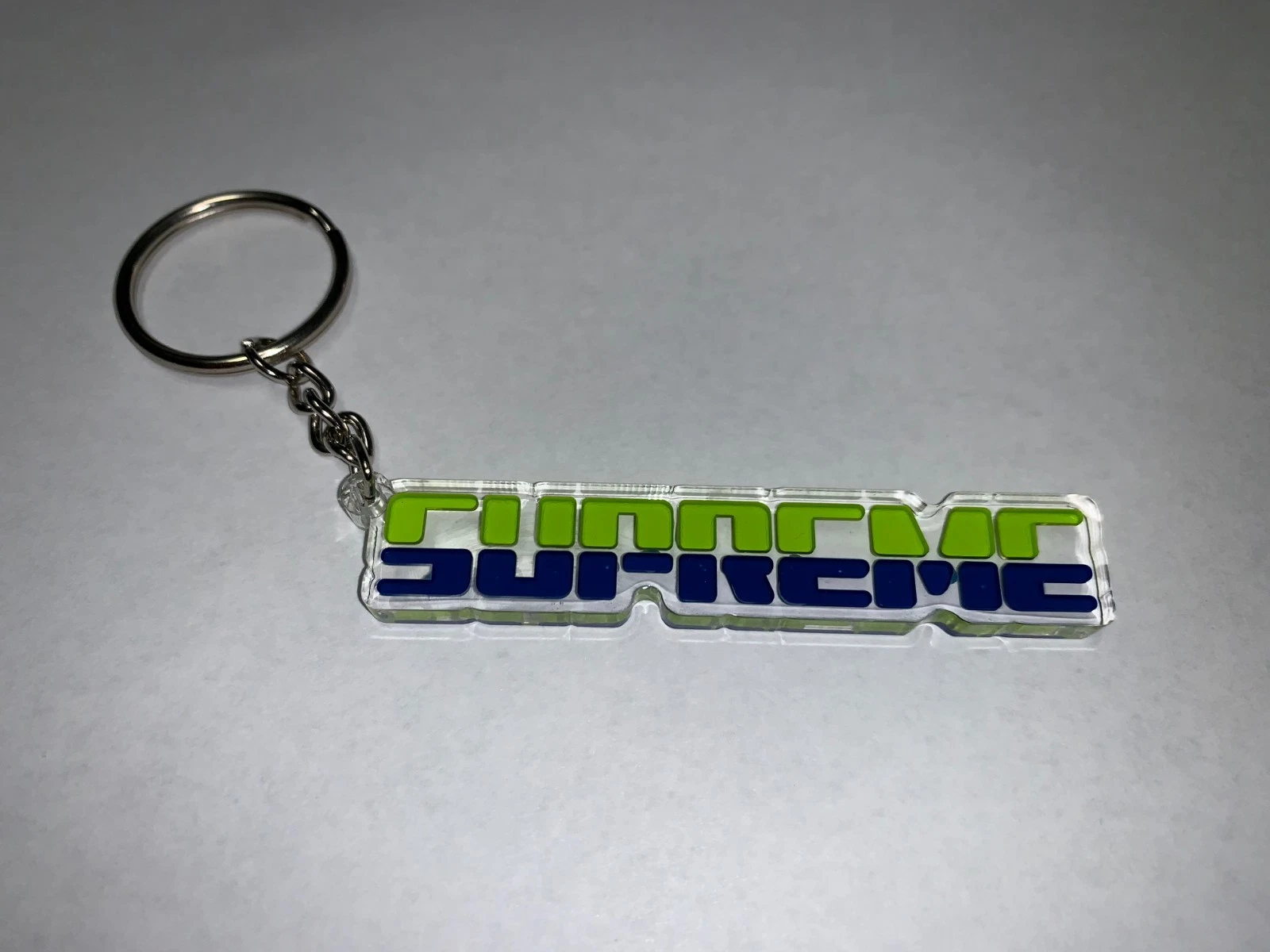 PORTE CLÉS VERT VIF EN RELIEF BOÎTE LOGO PORTE CLÉS F/W 2017 SUPREME SOLDOUT RARE