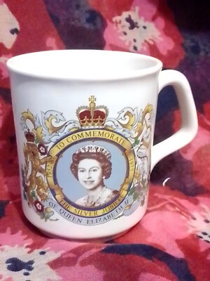 Vintage Silver Jubilee Queen Elizabeth II - 1977 Becher - Tams R3d*