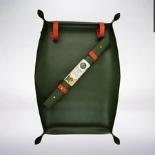 We The Wild 3.3gal Potting Mat Green and Reusable Dirt Debris Container New