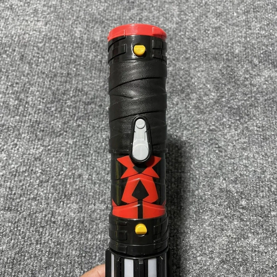 Star Wars Darth Maul Lightsaber Bladebuilders Hasbro 2021 Light Up Cosplay Toy - Image 2 of 4