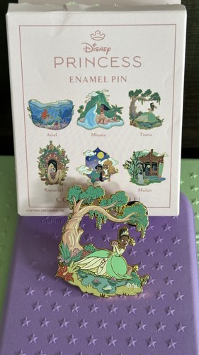 Tiana Pin Loungefly Disney Princess Scene Mystery Box (sold out)