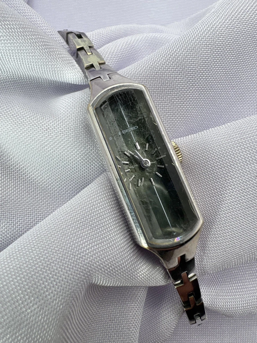 Women Mechanical (Manual) Silver Case Wristwatches for sale  display picture 1