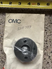 OMC Johnson Evinrude New OEM 320788 0320788 Trim Cylinder End Cap
