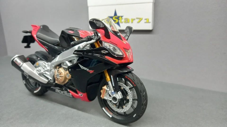 1/12 MAISTO Aprilia RSV4 Factory 2015 Personalizzato Modello Raro NO Minichamps - Immagine 2 di 4