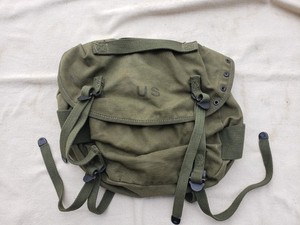 BUTT PACK フィールドバッグ USGI Field Training Butt Pack - Venture Surplus