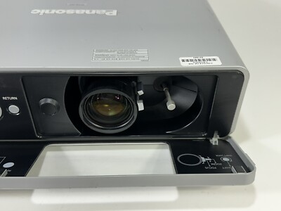 Panasonic PT-F300NT 3LCD Projector 4000 Lumens 1024 x 768 XGA