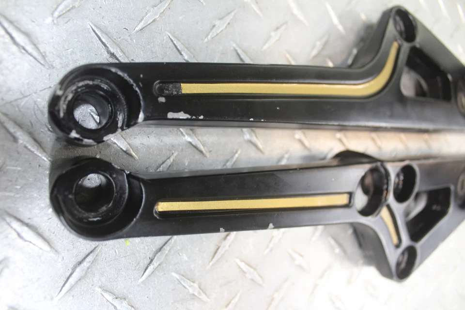 1981 YAMAHA XJ650L MIDNIGHT MAXIM CONJUNTO DE PINOS TRASEIROS COM SUPORTES 4W5-27442-00-00 - Imagem 3 de 4