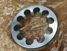 M72 x 2mm Metric Right hand Die 72x2.0mm Pitch [M158a]