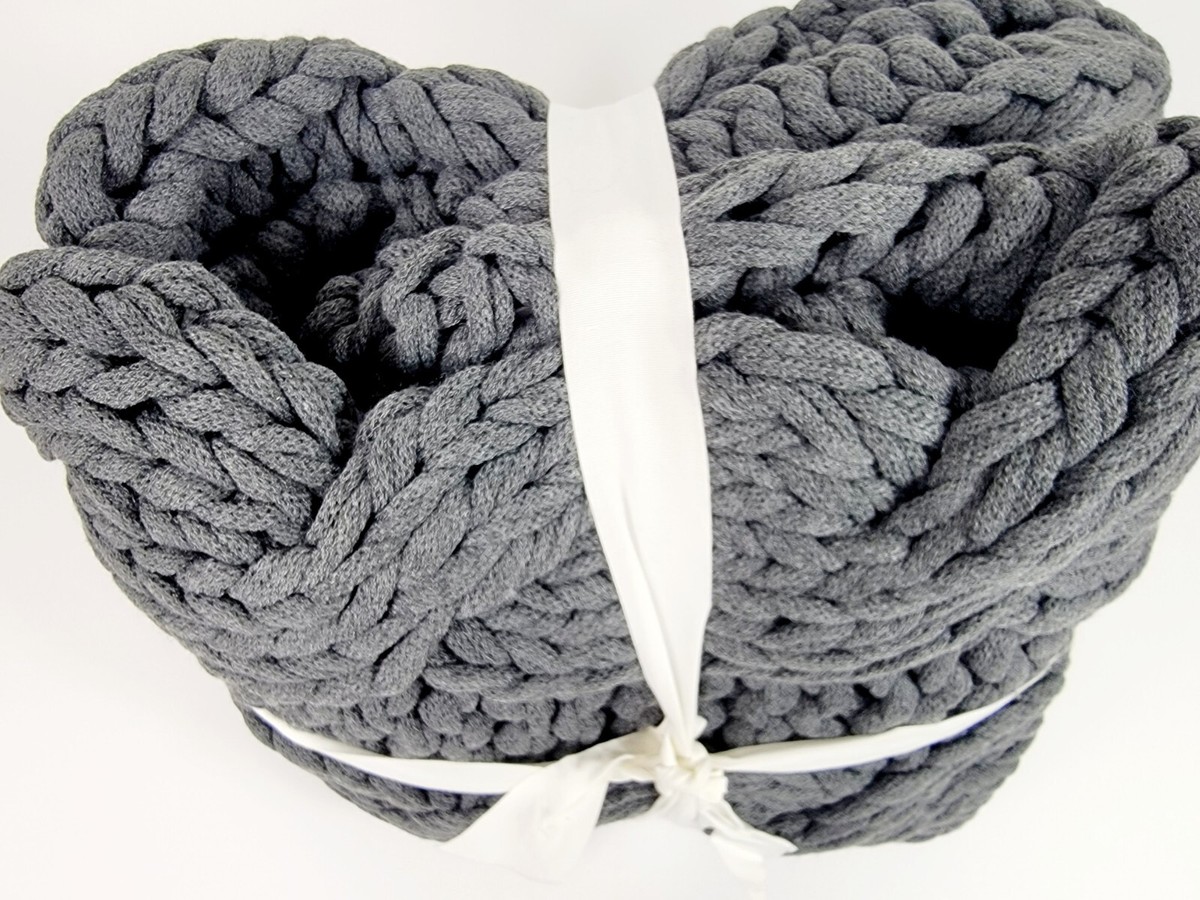 NEW Pottery Barn Colossal Ribbed HandKnit 44 x 56