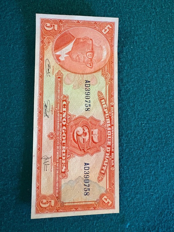 UNCIRCULATED CINQ GOURDES FROM REPUBLIQUE D'HAITI
