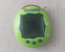 Ancien jeu électronique, Tamagotchi plus, vert / green, Bandai 2004