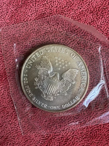 1997 American Eagle Walking Liberty 1 Oz Fine Silver Dollar Uncirculated Toning