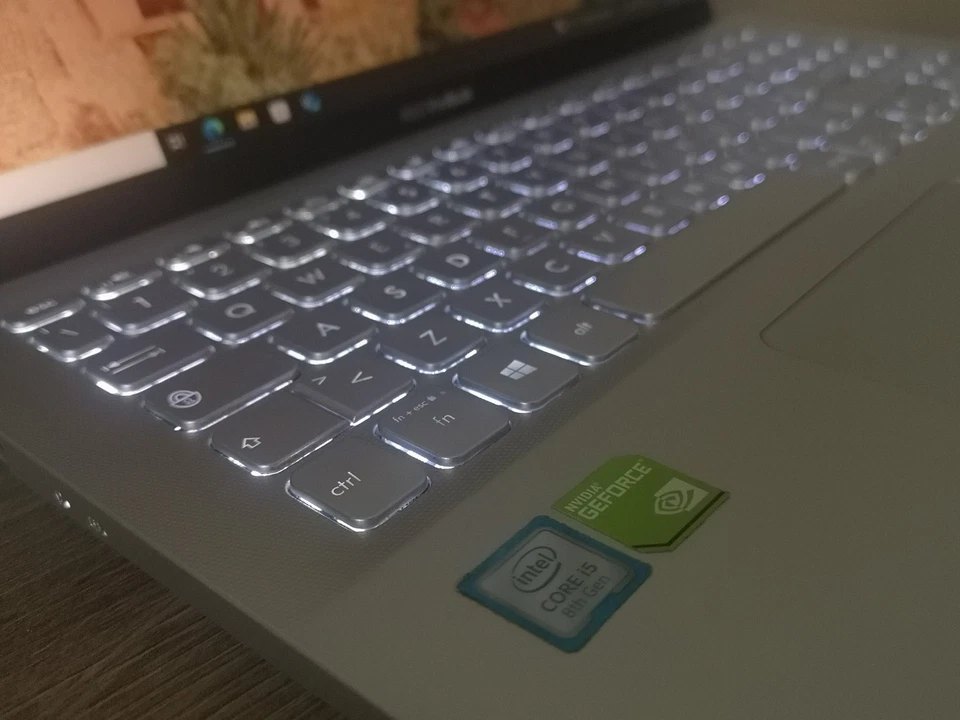 Notebook Asus Vivobook i5 12gb ram 512gb ssd - Immagine 2 di 4