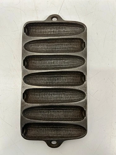 Vtg Antique Wagner Ware Krusty Korn Kobs Tea Size #1317 Corn Stick Cast Iron Pan