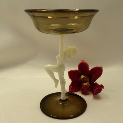 1 altes Lauscha Likör Glas Likörglas mit Nute Akt / ev 773(1)