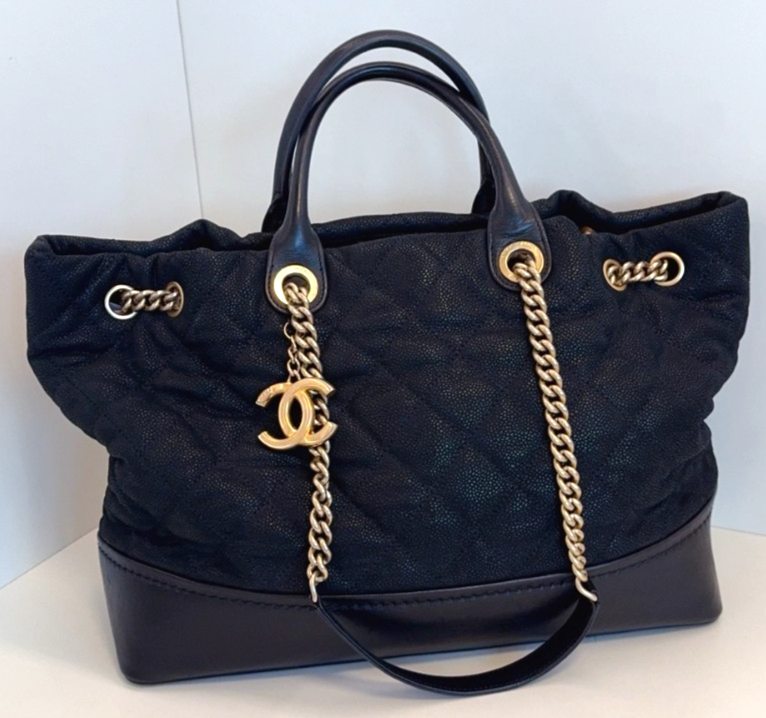 CHANEL Classis tote Calfskin Shoulder Handbag Chain Strap Black Gold WOMEN