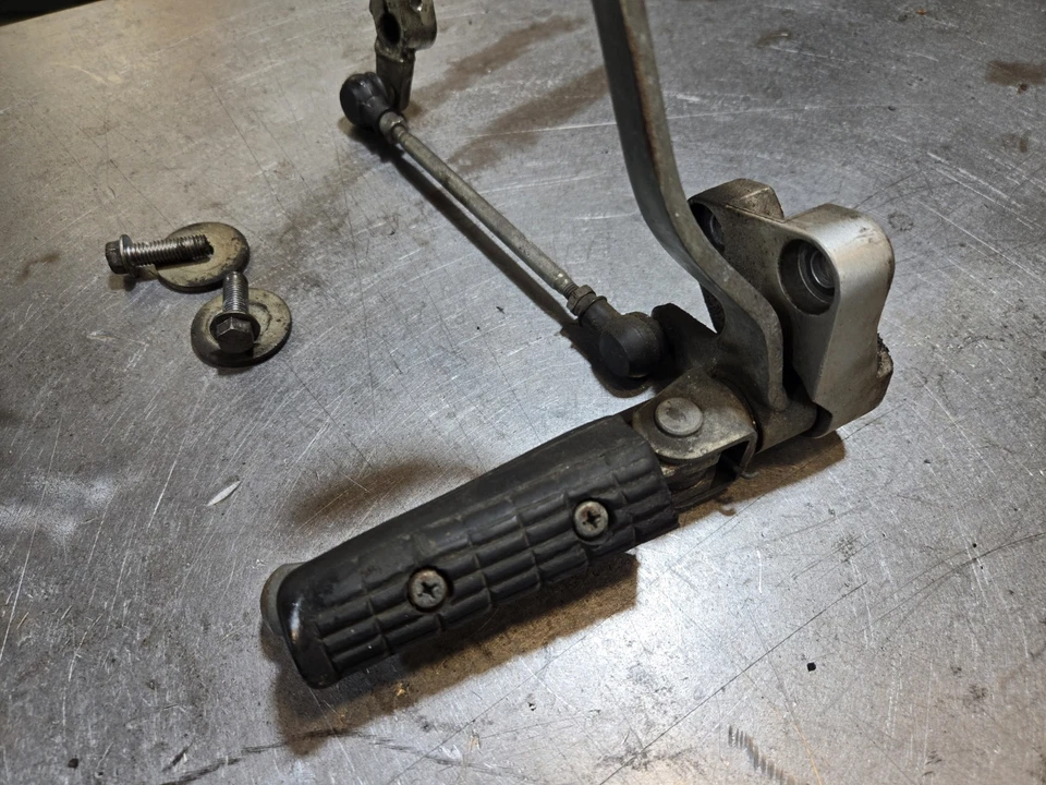 Soporte de cambio y acoplamiento Yamaha FZR600 89-93 Foto 2 de 4