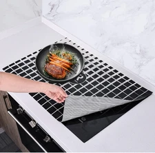 KitchenRaku Checkered Induction Cooktop Mat 20.4x30.7" Magnetic Silicone
