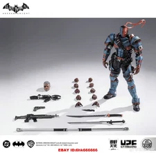 LPZZ DC002 1/12 Batman Arkham Knight Deathstroke 6" Male Action Figure in hand