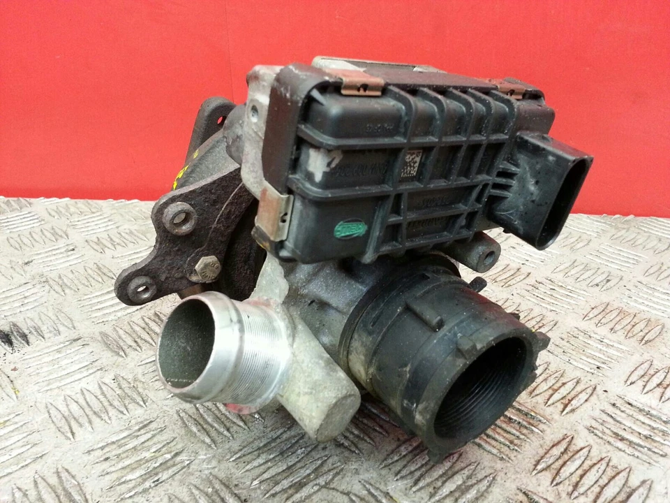 Turbocompresor izquierdo Jaguar tipo S 2006 2,7 L AJDV6 206,00 CV 6R8Q-GK682-BC Foto 4 de 4