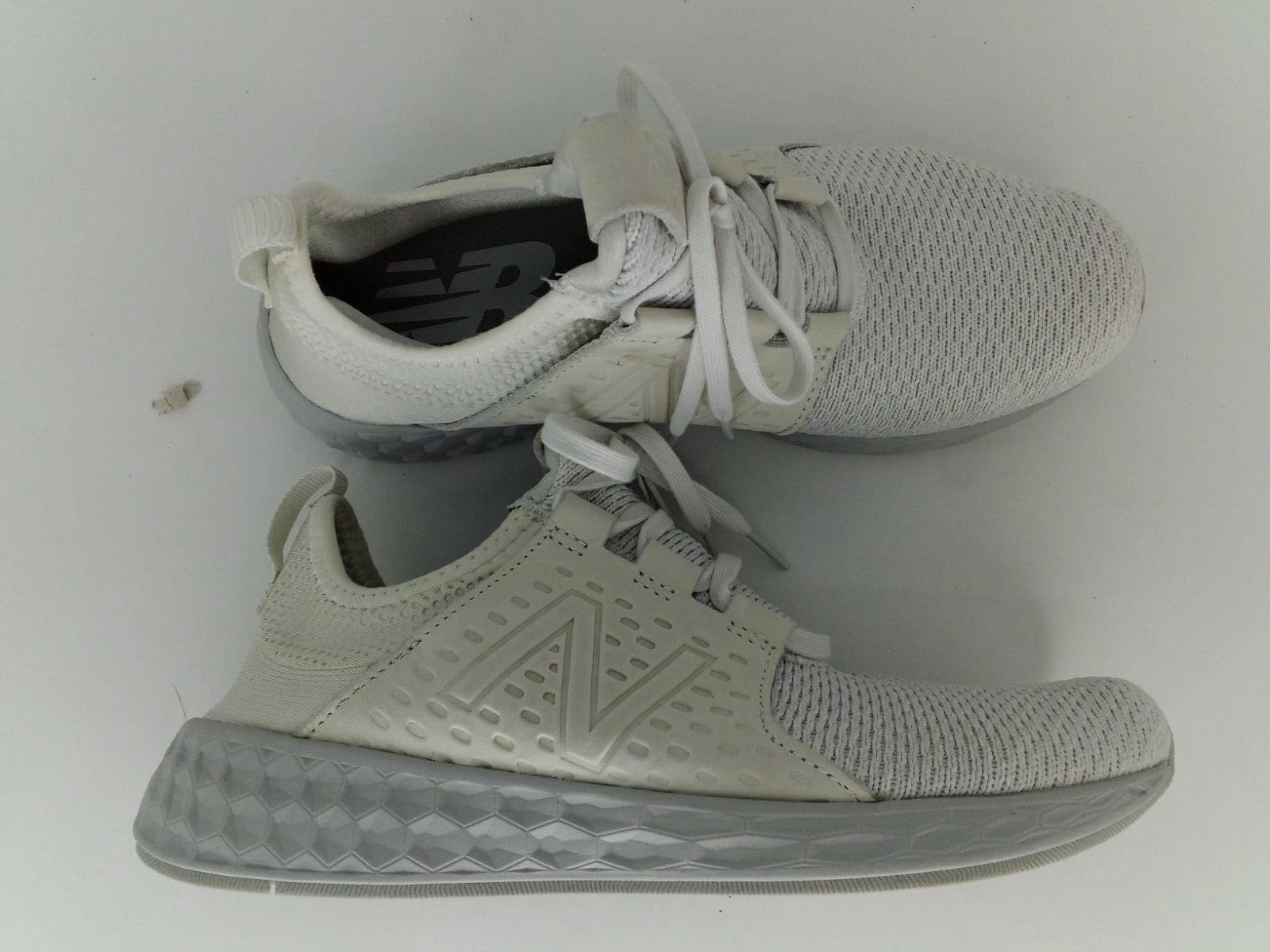 Scarpe da corsa New Balance fresche in schiuma Cruz da uomo bianche Munsell Nimbus Cloud 7 5 M