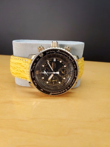 Seiko SNA414P1 Chronograph Quartz Mens Wristwatch 80s 90s sharkskin band Vintage