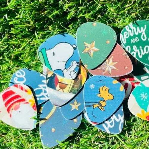 Guitar Picks [25 Piece Pack Made From Recycled Gift Cards Credit Cards Upcycled]