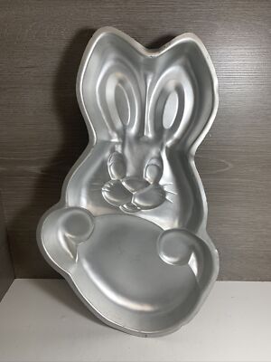 Vintage 1979 Wilton EASTER BUNNY Cake Pan 502-1913 Rabbit Egg