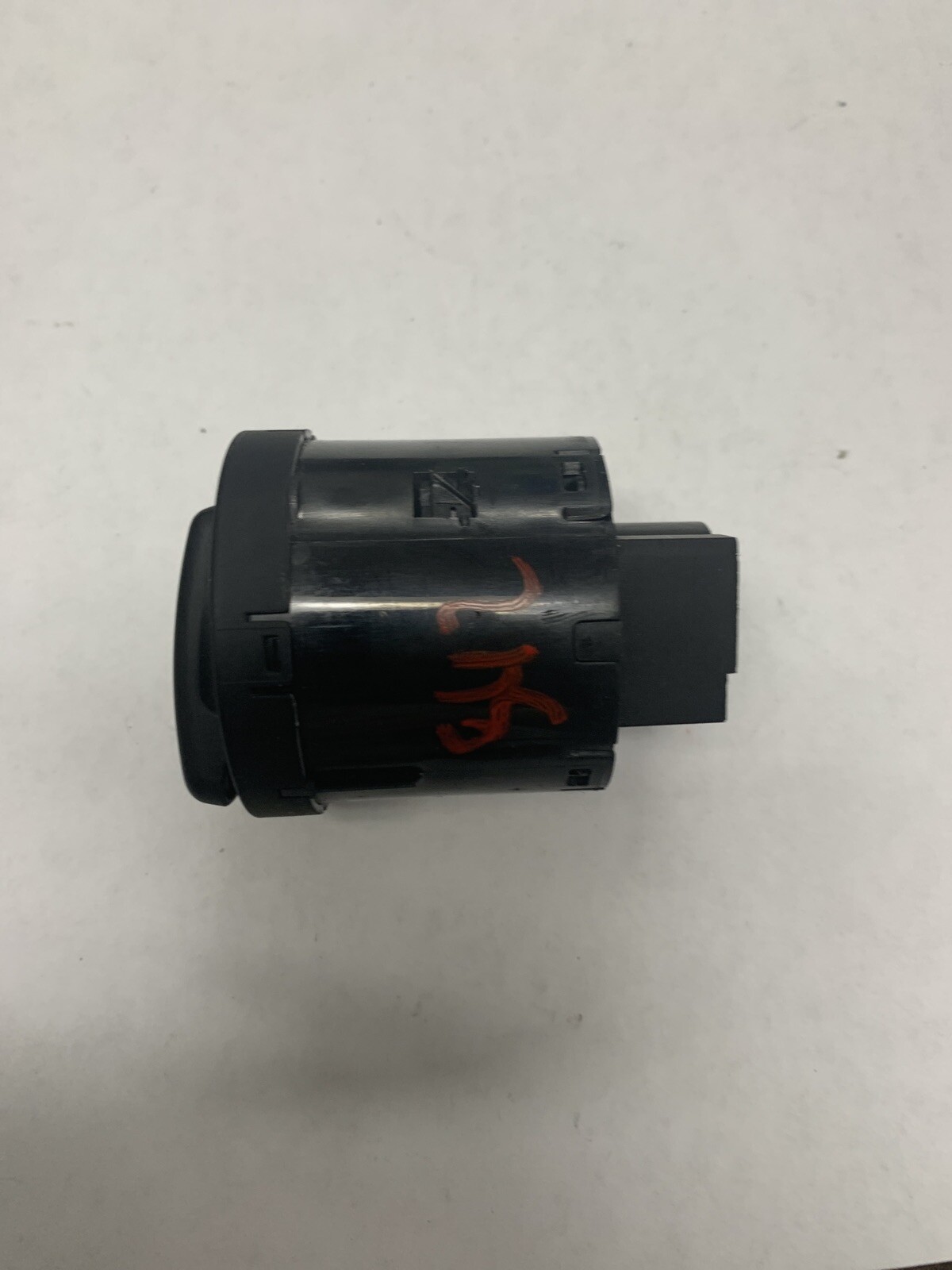 2015 Maserati Ghibli M157 OEM Headlight Switch 670019822