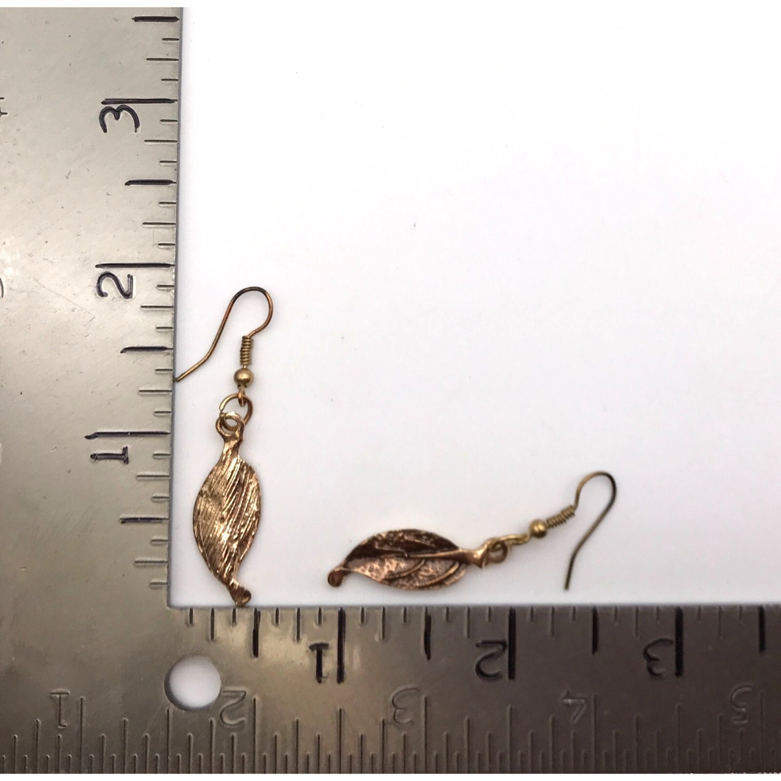 Dangle earring copper tone leaf design - image 4