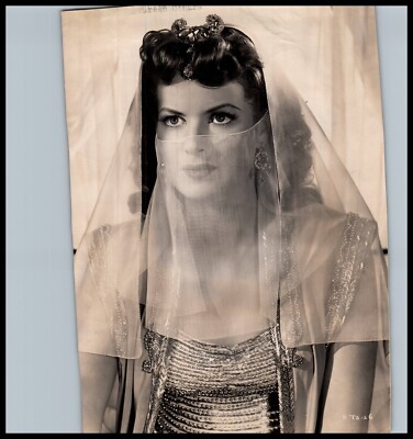 Maureen O'Hara (1940s) Beauty Hollywood Actress - Stunning Portrait Photo K 165