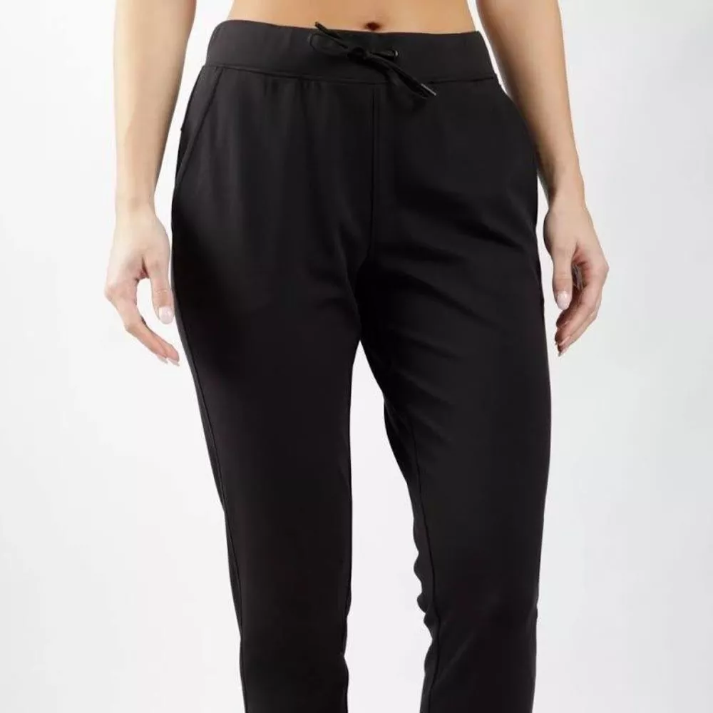Yogalicious Lux black drawstring waist cropped joggers