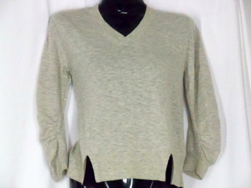 Size 0 XS girl. BAND OF OUTSIDERS Grey Alpaca Wool Sweater V Neck Sleeve Puff - Picture 2 of 3
