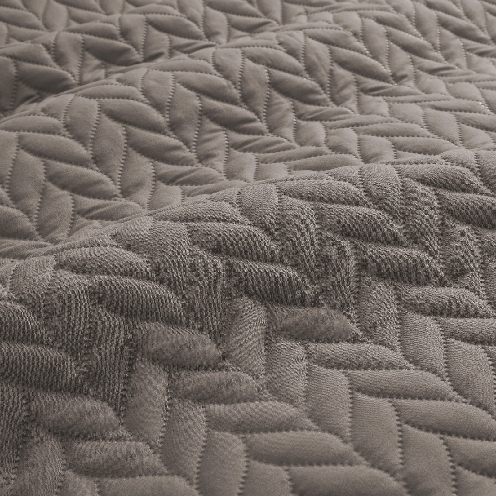 Cal King Bedspread 3Piece Oversized  Quilt Embossed Quilted Comforter Coverlet