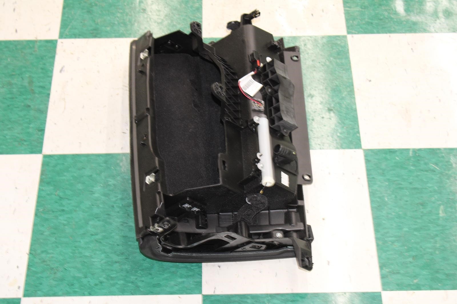 Maserati Ghibli 2014-2020 RIGHT Glove box