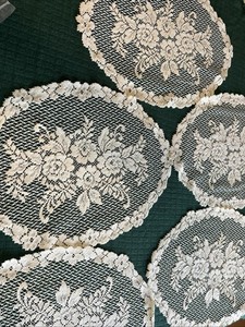Set Of 5 Heritage Lace Dollies Floral Pattern Oval White/Cream Cottagecore