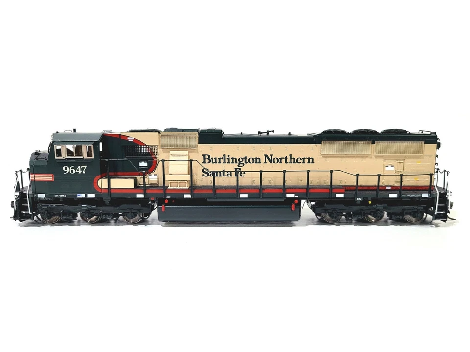 Overland OMI BNSF SD70MAC Burlington Northern Santa Fe #9647 HO Brass #6609.2 - Image 3 of 4