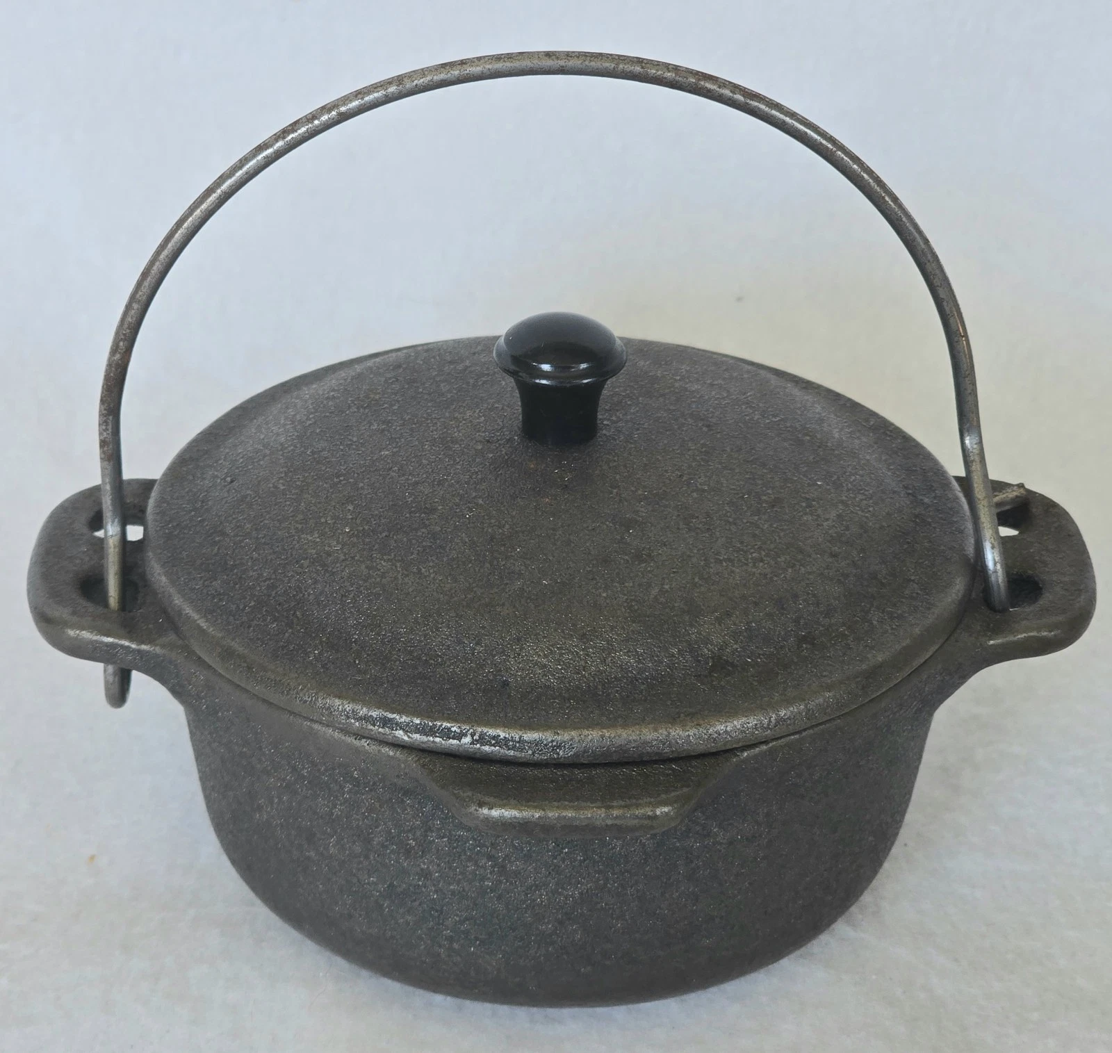 Wagner Cast Iron 4" Mini Dutch Oven w Lid 100th Anniversary Ltd Ed