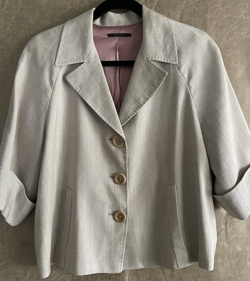 Jaqueta/saia Elie Tahari 2 peças mistura de seda tweed bege manga curta punho tamanho médio - Imagem 2 de 4