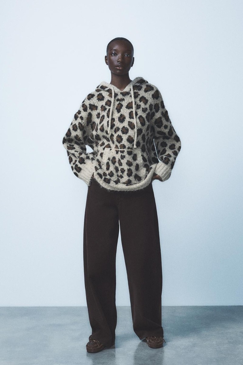 希少 美品 TOGA Animal Jaquard Knit Pullover 希少 美品 TOGA Animal Jaquard Knit Pullover