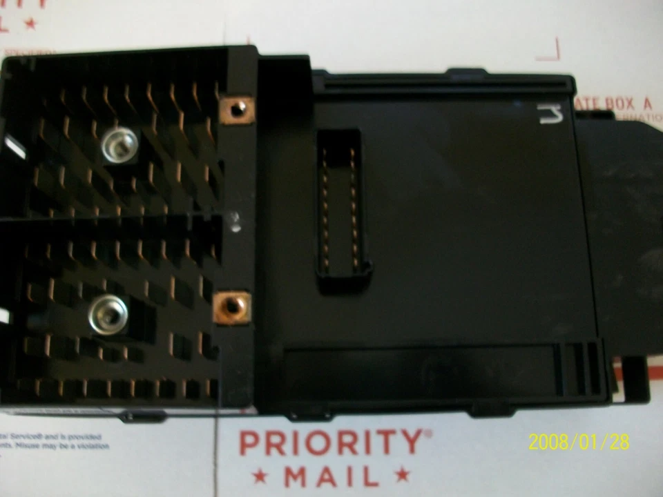 Caja de fusibles cabina interior Lincoln Blackwood reconstruida 1L1T-14A067-ab 2000 2001 2002 Foto 3 de 4