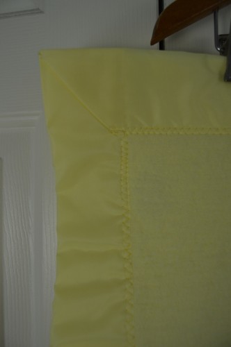 Vintage Solid Yellow Chatham Blankets Fiberwoven Baby Blanket - Picture 6 of 10