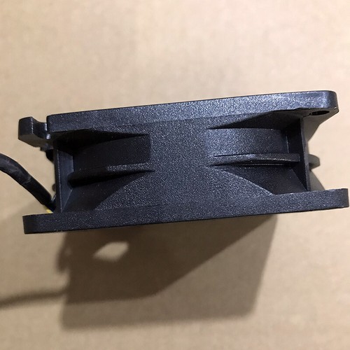 ADDA AD0712UX-A7BGL 70*70*25mm DC 12V 0.3A 4-Pin PWM Cooling Fan - Picture 3 of 4