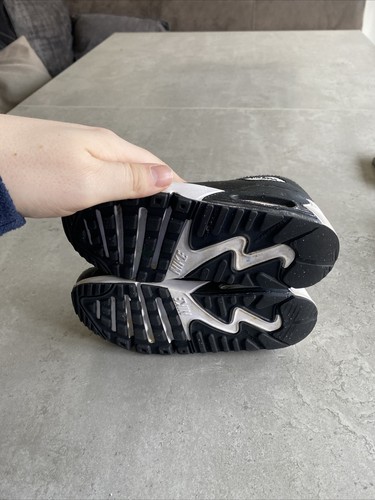 Nike Air Max 90 LTR (PS) Kleinkind Laufschuhe Größe 11,5C schwarz weiß - Bild 6 von 7