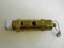 KINGSTON 112C SAFETY RELIEF VALVE 10 PSI 1/2" NPT NEW CONDITION NO BOX